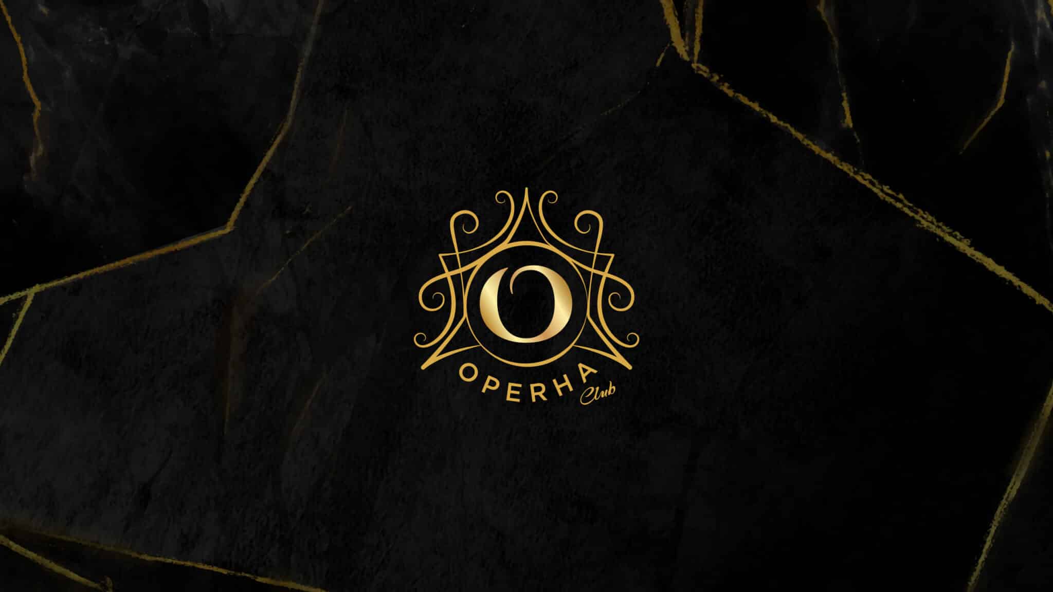 Logo di Operha Club piazzato su questa decorazione di arredo da Yukidomo Studio
